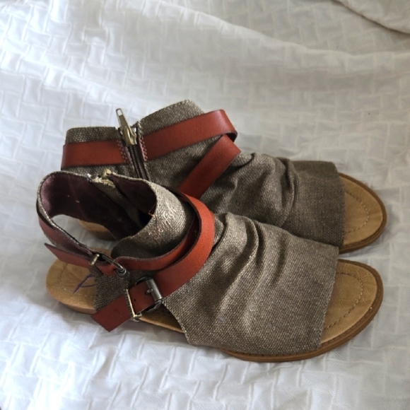 Blowfish Women's Balla Sandals Strappy Bohemian Sandals 9.5 Summer Shoes - Picture 1 of 7